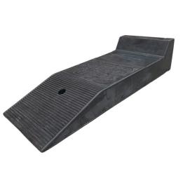 Rampa de elevación para vehículos. Con tope de seguridad.