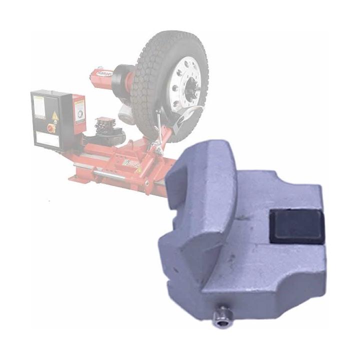 Protectores para llantas en vehiculos industriales